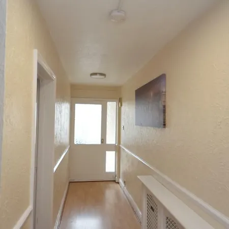 Four Bedroom Townhouse 12 Minutes Walk To Excel Exhibition Centre London Exterior photo