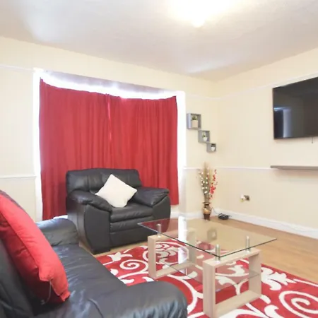 Four Bedroom Townhouse 12 Minutes Walk To Excel Exhibition Centre London Exterior photo