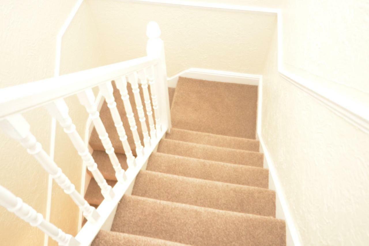 Four Bedroom Townhouse 12 Minutes Walk To Excel Exhibition Centre Сasa de vacaciones Londres